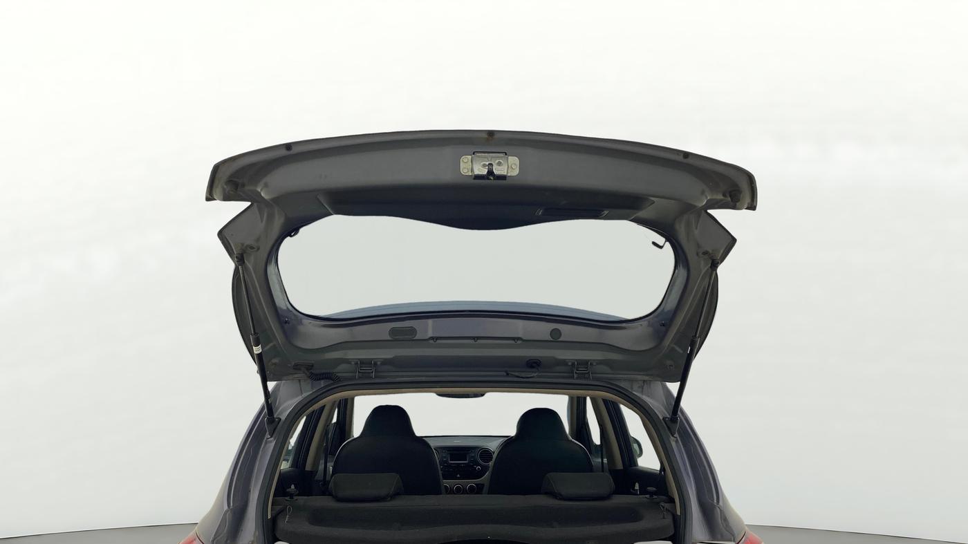 2015 Hyundai Grand i10 ASTA AT 1.2 KAPPA VTVT, Petrol, Automatic, 70,966 km, Boot Door Open