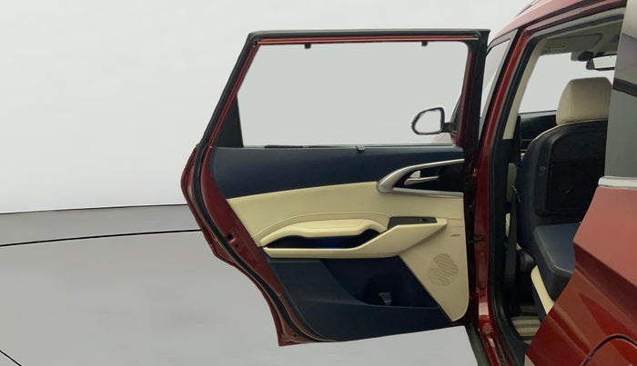 2022 KIA CARENS LUXURY PLUS 1.4 PETROL DCT 7 STR, Petrol, Automatic, 42,428 km, LHS Rear Door