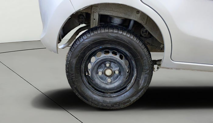 2017 Maruti Alto 800 VXI, Petrol, Manual, 31,655 km, Right Rear Wheel