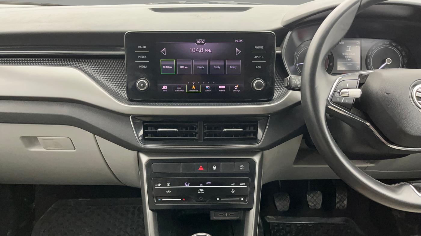 2023 Skoda KUSHAQ AMBITION 1.5 TSI MT, Petrol, Manual, 51,259 km, Air Conditioner