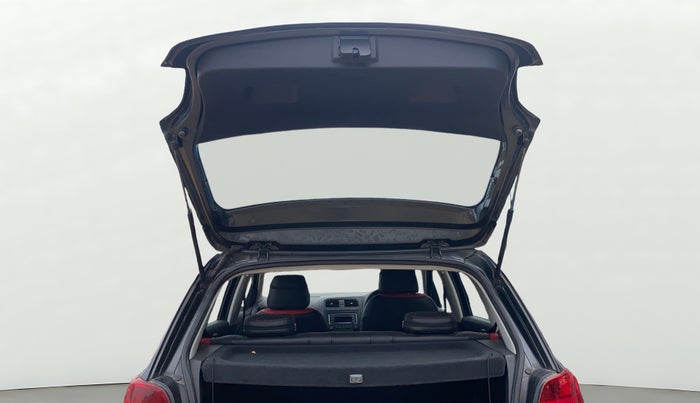 2018 Volkswagen Polo COMFORTLINE 1.0L MPI, Petrol, Manual, 28,870 km, Boot Door Open