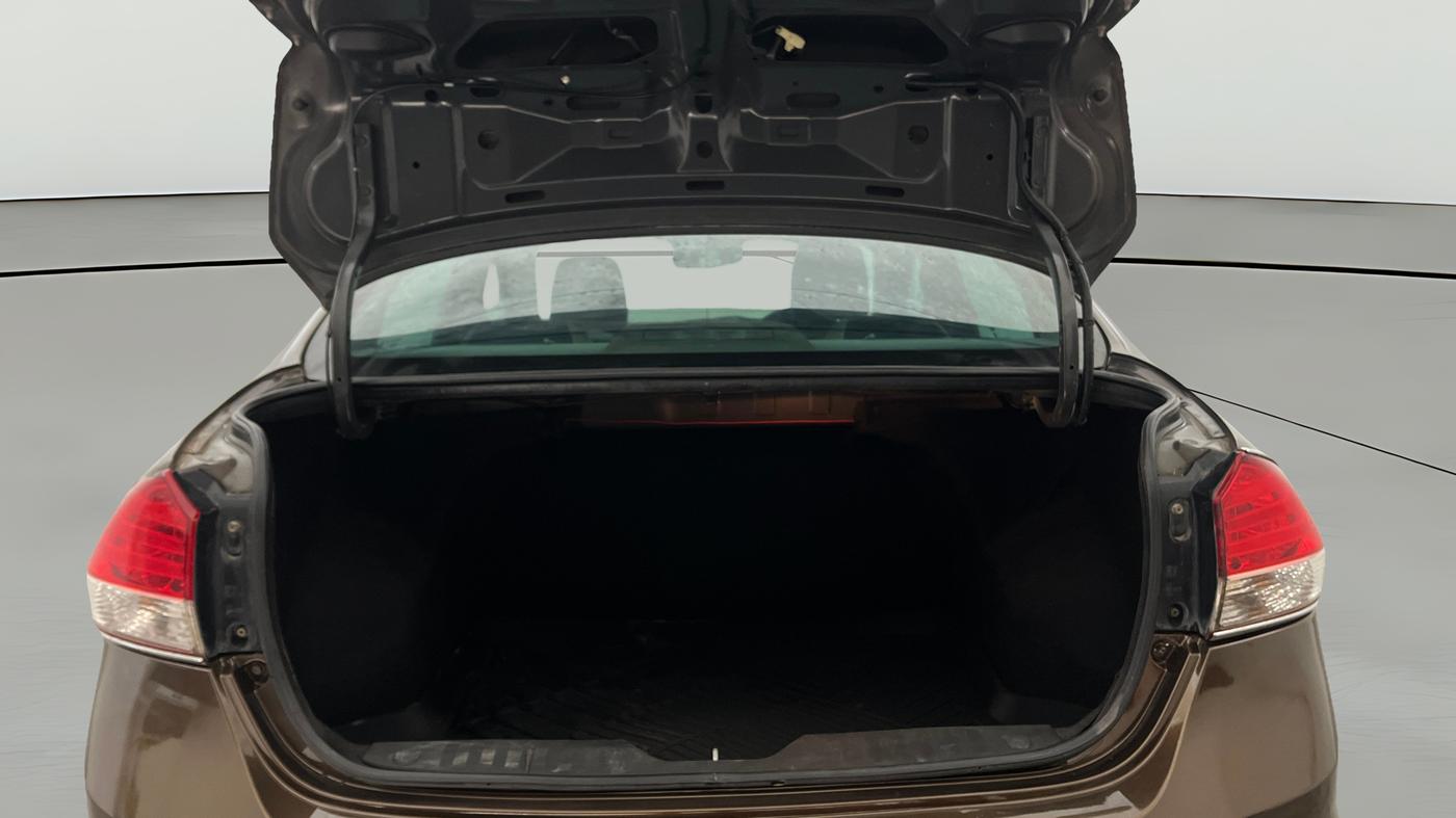 2016 Maruti Ciaz ZDI+ SHVS, Diesel, Manual, 87,931 km, Boot Open Zoomed View