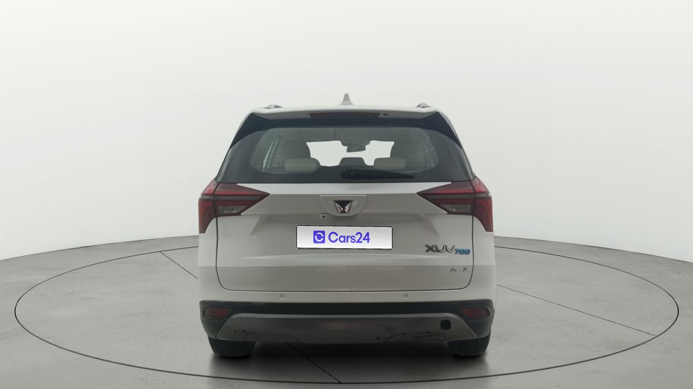 2023 Mahindra XUV700 AX 7 LUXURY P AT 7 STR, Petrol, Automatic, 42,955 km, Back/Rear