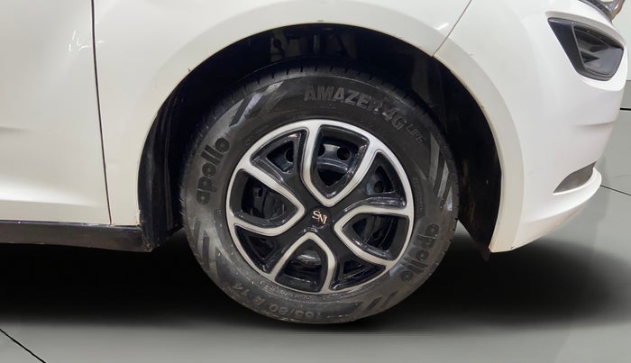 2021 Tata ALTROZ XE PLUS DIESEL, Diesel, Manual, 87,187 km, Right Front Wheel