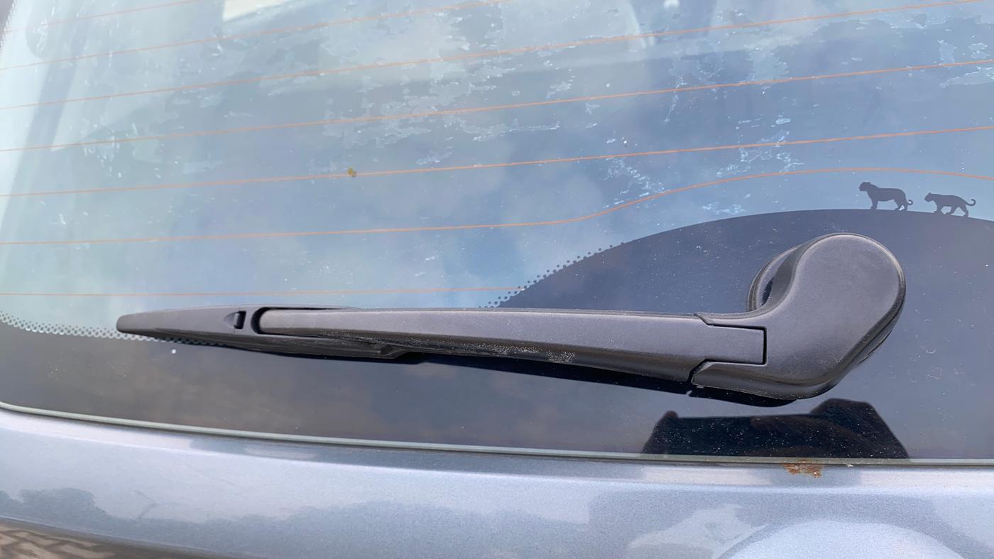 2018 Tata NEXON XZ PLUS PETROL DUAL TONE, Petrol, Manual, 86,988 km, Rear Wiper