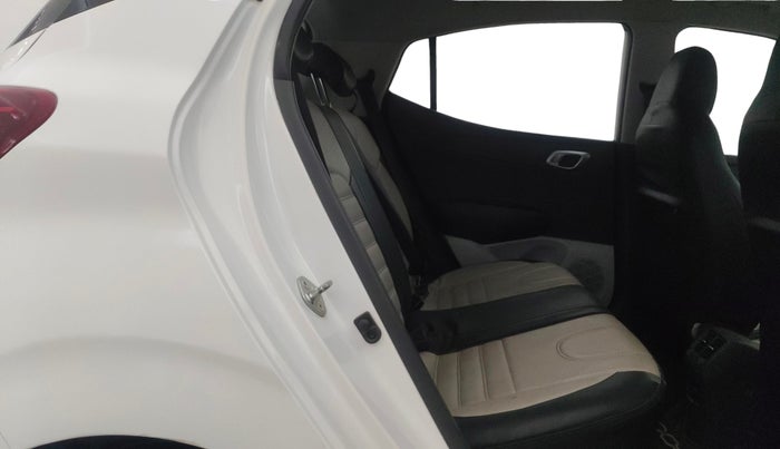 2024 Hyundai GRAND I10 NIOS SPORTZ AMT 1.2 KAPPA VTVT, Petrol, Automatic, 42,465 km, Right Side Rear Door Cabin