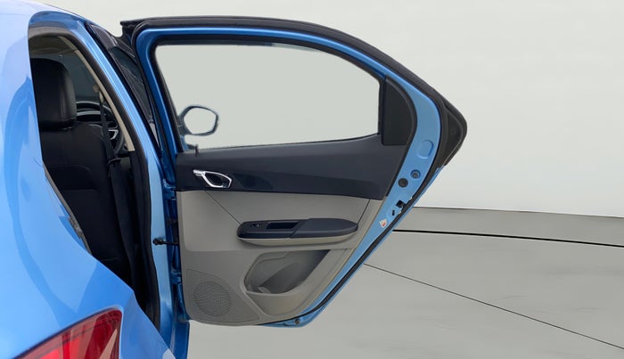 2016 Tata Tiago XZ PETROL, Petrol, Manual, 37,280 km, RHS Rear Door