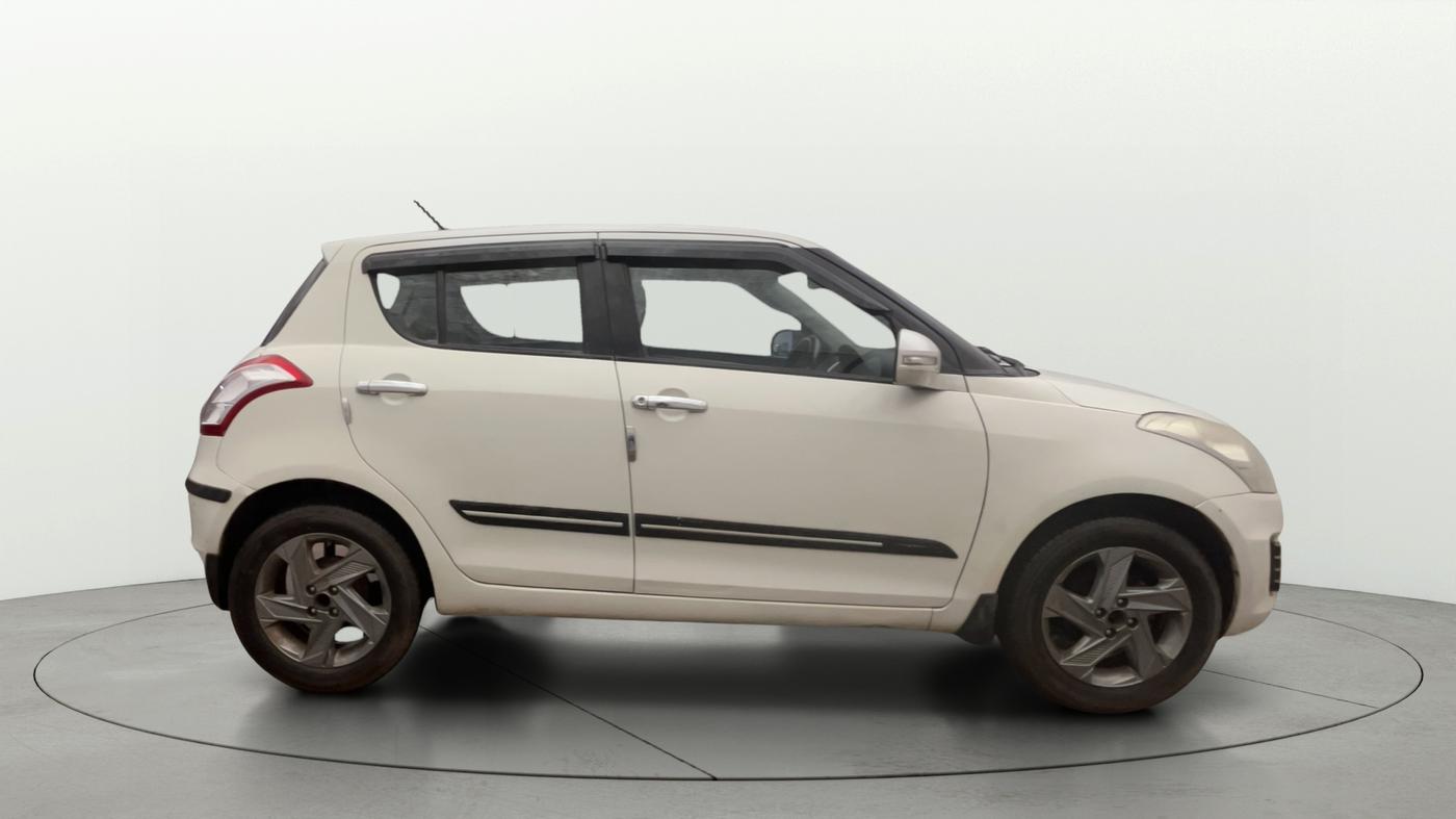 2016 Maruti Swift VXI, Petrol, Manual, 81,294 km, Right Side View