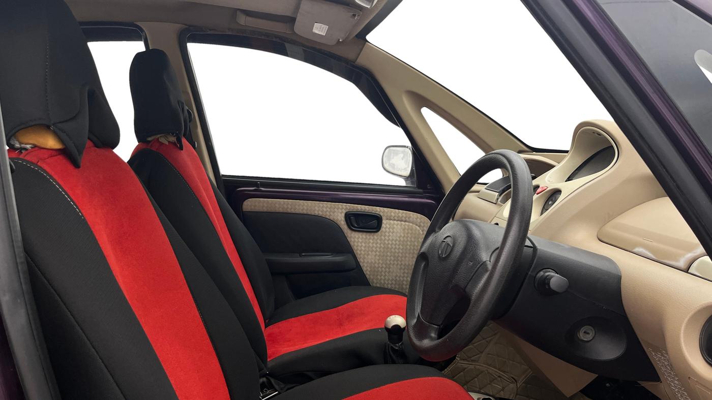 2014 Tata Nano TWIST XT, Petrol, Manual, 89,598 km, Right Side Front Door Cabin