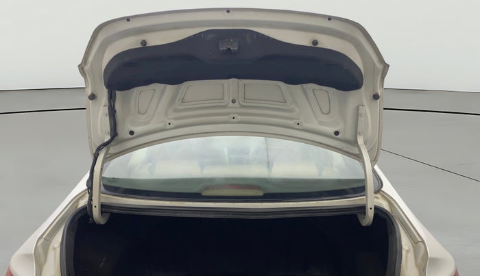 2012 Hyundai Verna FLUIDIC 1.4 VTVT, Petrol, Manual, 1,40,443 km, Boot Door Open