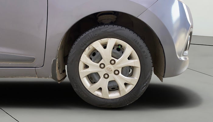 2015 Hyundai Grand i10 SPORTZ 1.2 KAPPA VTVT, CNG, Manual, 87,285 km, Right Front Wheel