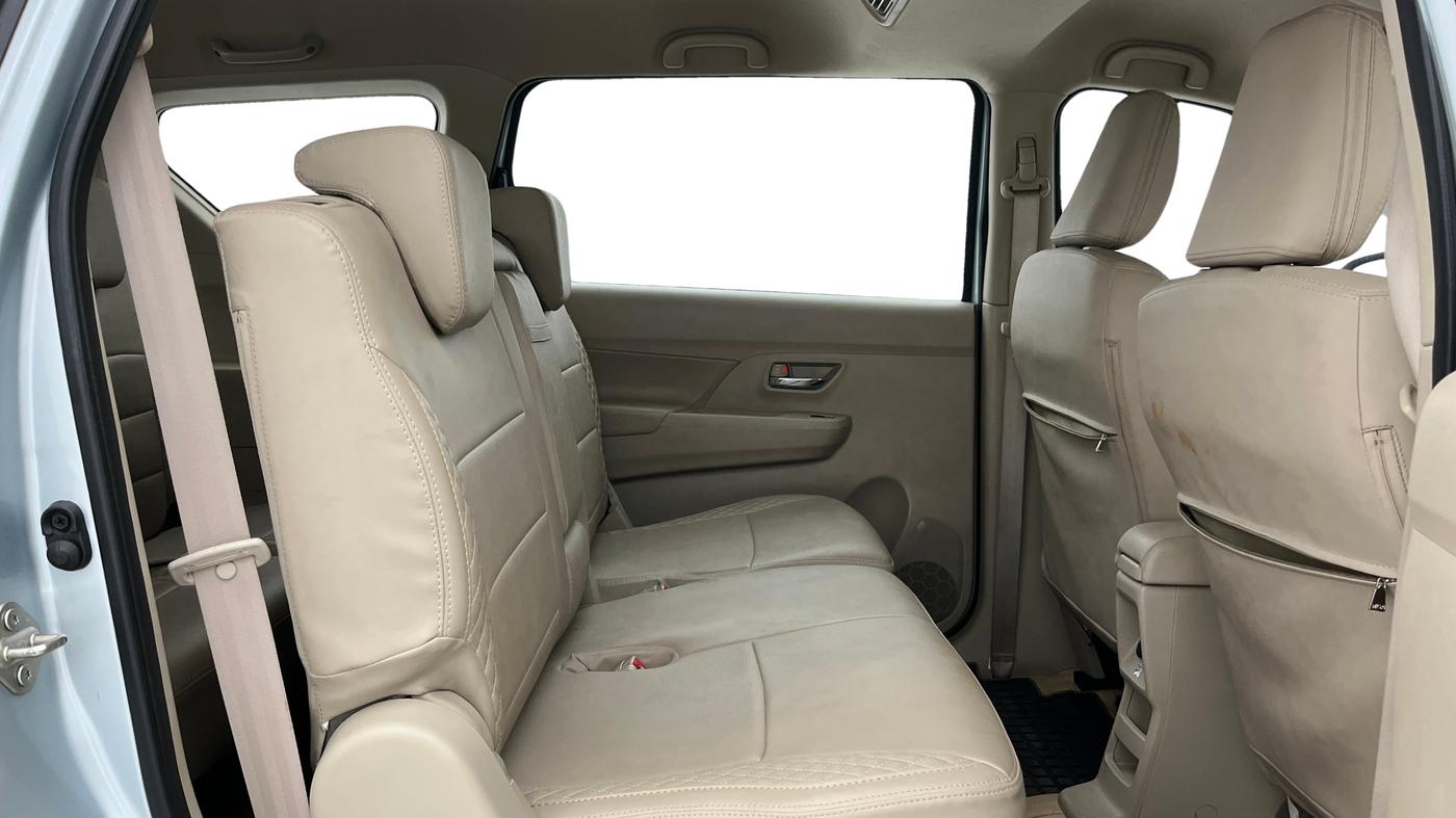 2022 Maruti Ertiga ZXI SHVS, Petrol, Manual, 9,916 km, Right Side Rear Door Cabin