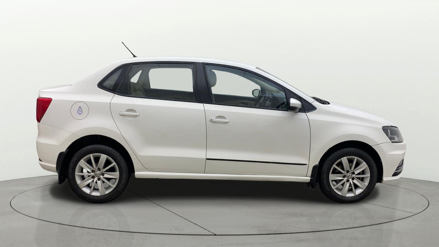 2017 Volkswagen Ameo HIGHLINE DSG 1.5 DIESEL , Diesel, Automatic, 1,00,607 km, Right Side View