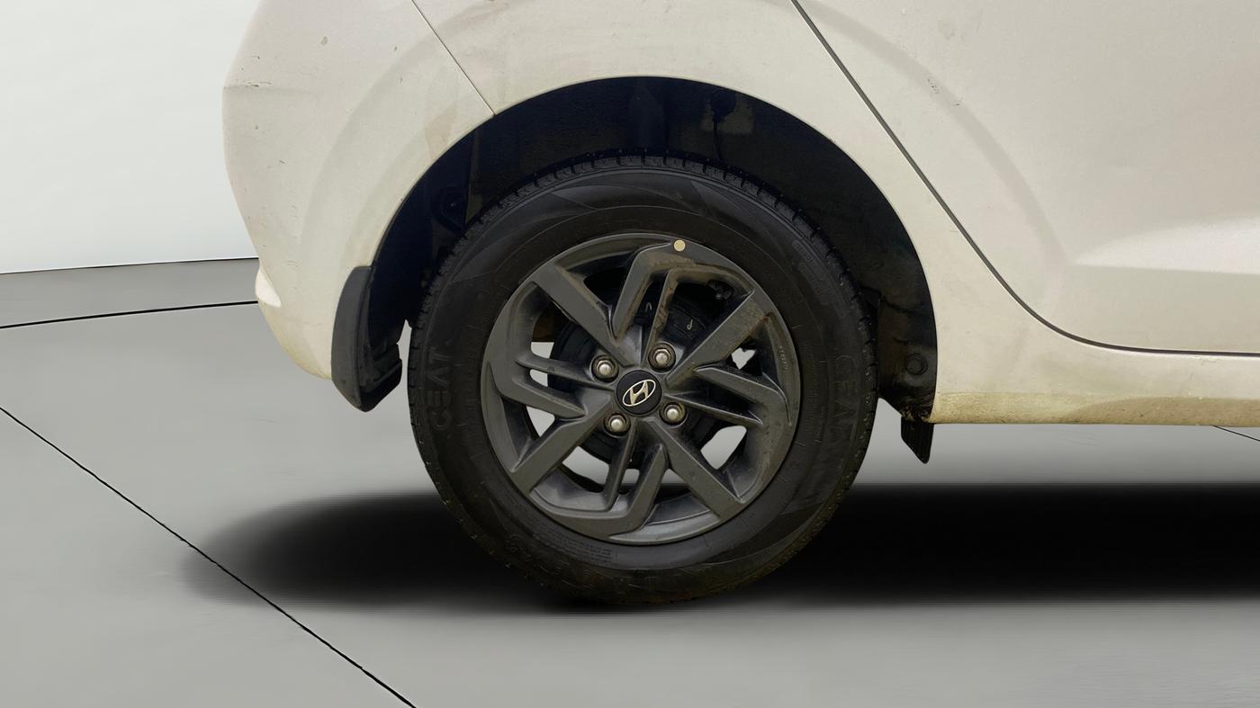 2020 Hyundai GRAND I10 NIOS SPORTZ 1.2 KAPPA VTVT CNG, CNG, Manual, 8,680 km, Right Rear Wheel
