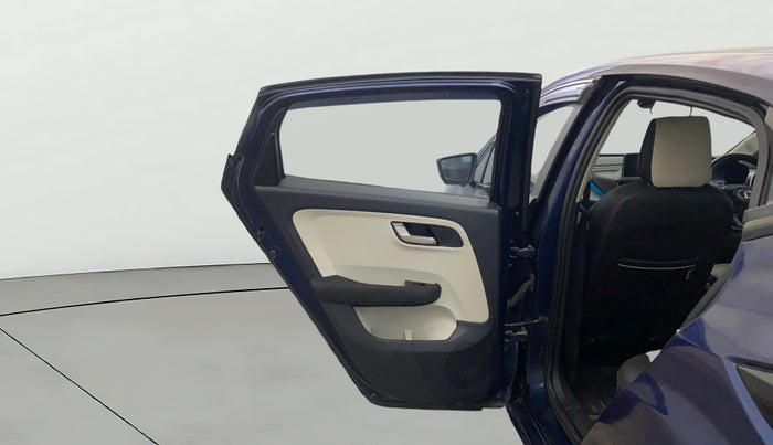 2023 Tata ALTROZ XZ PLUS SUNROOF CNG, CNG, Manual, 25,653 km, LHS Rear Door