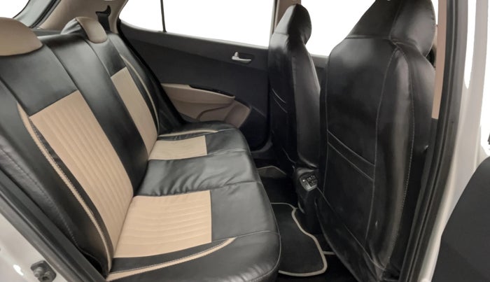 2014 Hyundai Grand i10 SPORTZ 1.2 KAPPA VTVT, Petrol, Manual, 15,516 km, Right Side Rear Door Cabin