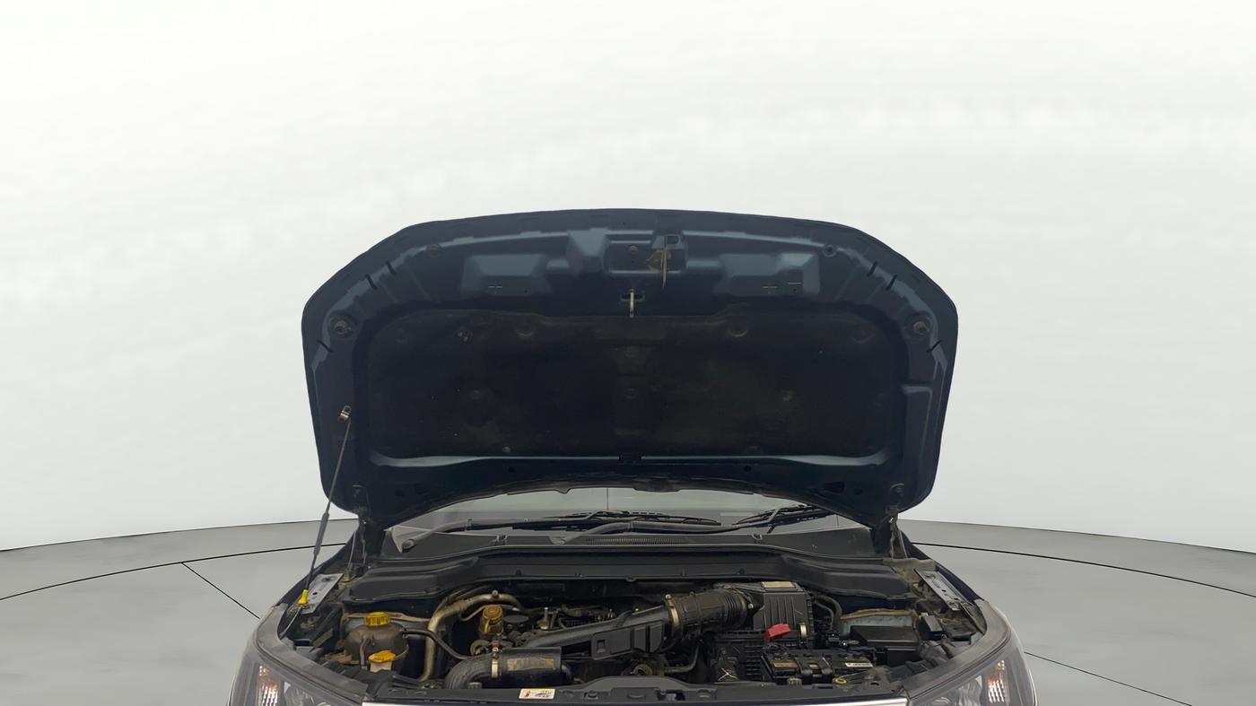 2021 Mahindra XUV300 W4 1.2 PETROL, Petrol, Manual, 54,726 km, Open Bonet