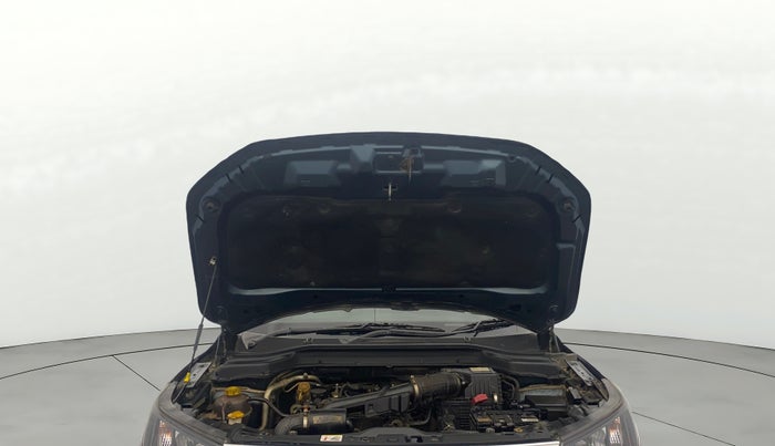 2021 Mahindra XUV300 W4 1.2 PETROL, Petrol, Manual, 54,726 km, Open Bonet