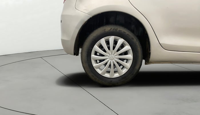 2016 Maruti Swift VXI, Petrol, Manual, 48,868 km, Right Rear Wheel