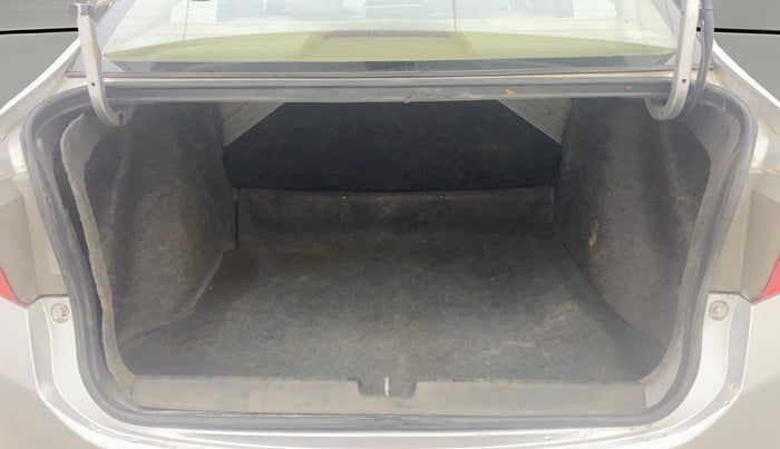 2016 Honda City 1.5L I-VTEC SV CVT, Petrol, Automatic, 1,18,172 km, Boot Open Zoomed View