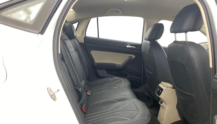 2023 Skoda SLAVIA AMBITION 1.0L TSI MT, Petrol, Manual, 16,301 km, Right Side Rear Door Cabin