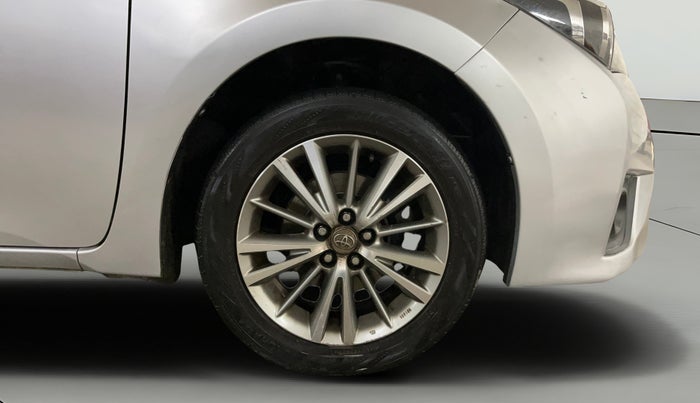 2016 Toyota Corolla Altis VL CVT PETROL, Petrol, Automatic, 90,628 km, Right Front Wheel