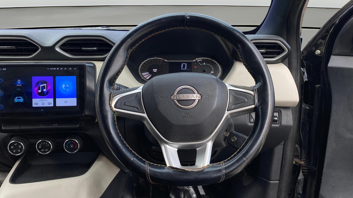 2024 Nissan MAGNITE XE, CNG, Manual, 69,436 km, Steering Wheel Close Up