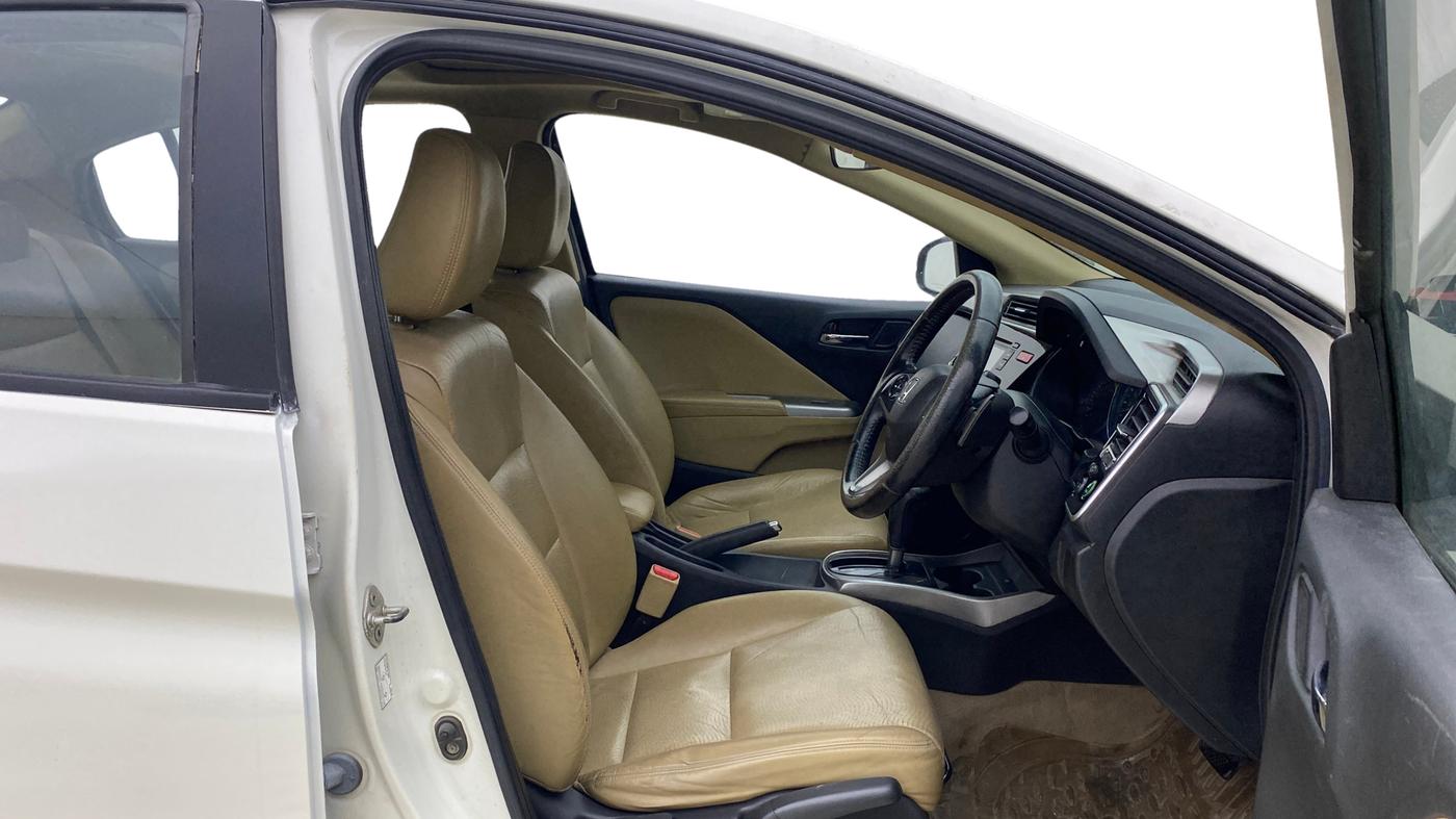 2015 Honda City 1.5L I-VTEC VX CVT, Petrol, Automatic, 1,04,375 km, Right Side Front Door Cabin