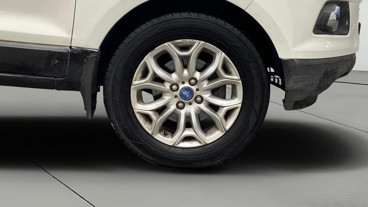 2015 Ford Ecosport TITANIUM 1.5L PETROL AT, Petrol, Automatic, 1,01,155 km, Right Front Wheel