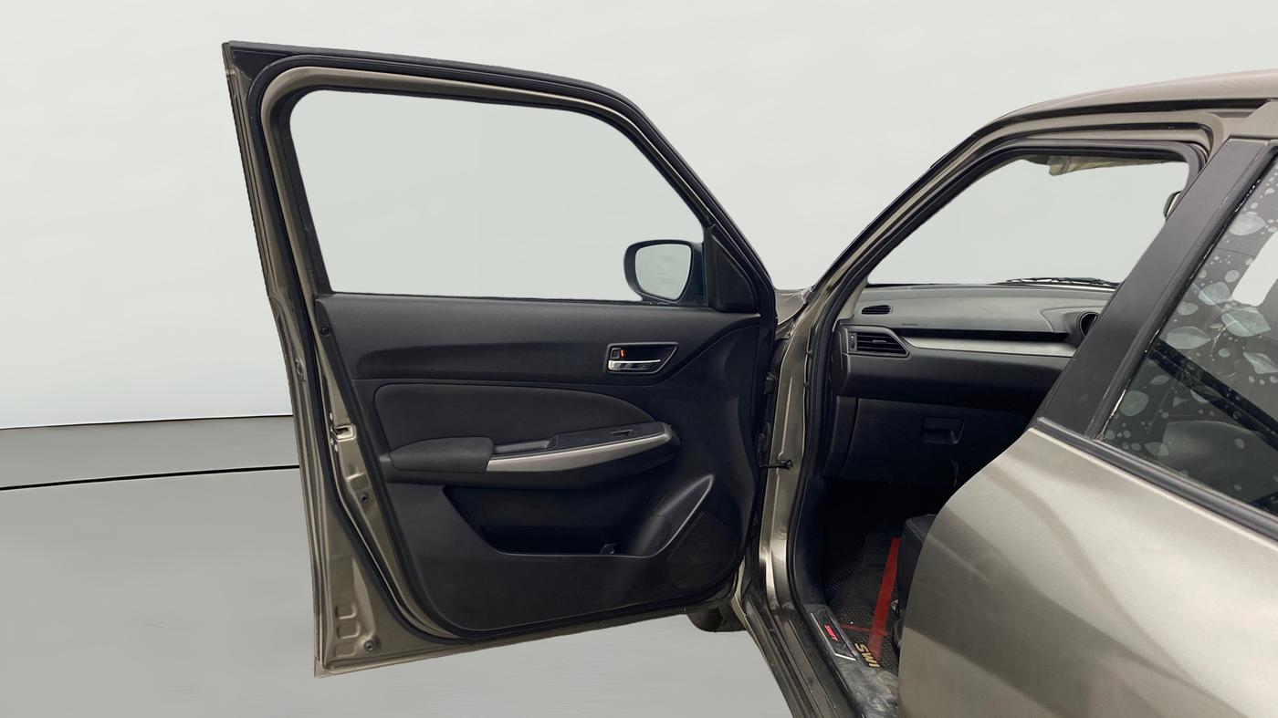 2023 Maruti Swift ZXI, Petrol, Manual, 50,854 km, LHS Front Door