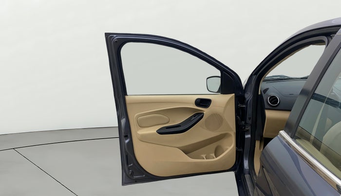 2017 Ford Figo Aspire TITANIUM 1.2 PETROL, Petrol, Manual, 32,545 km, LHS Front Door