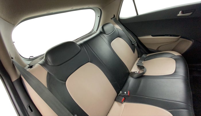 2015 Hyundai Grand i10 SPORTZ 1.2 KAPPA VTVT, Petrol, Manual, 73,343 km, Right Side Rear Door Cabin