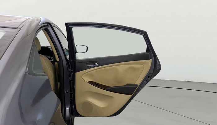 2014 Hyundai Verna FLUIDIC 1.6 VTVT SX OPT, Petrol, Manual, 69,713 km, RHS Rear Door