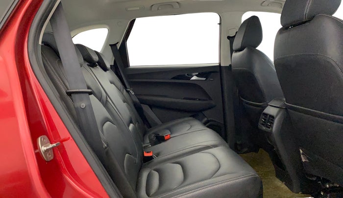 2019 MG HECTOR SHARP HYBRID 1.5 PETROL, Petrol, Manual, 54,767 km, Right Side Rear Door Cabin