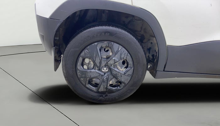 2023 Tata PUNCH ADVENTURE MT, CNG, Manual, 80,449 km, Right Rear Wheel