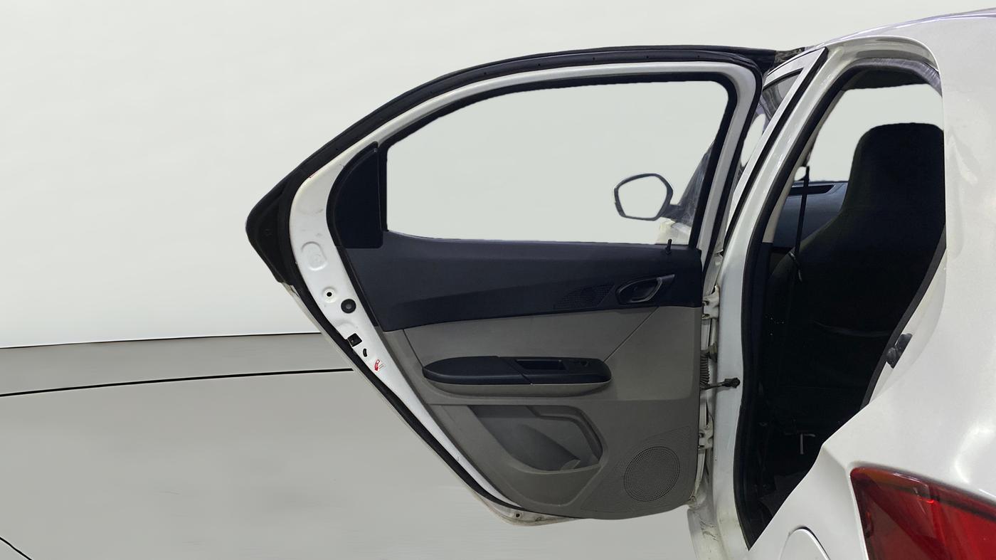 2019 Tata Tiago XT PETROL, Petrol, Manual, 1,08,114 km, LHS Rear Door