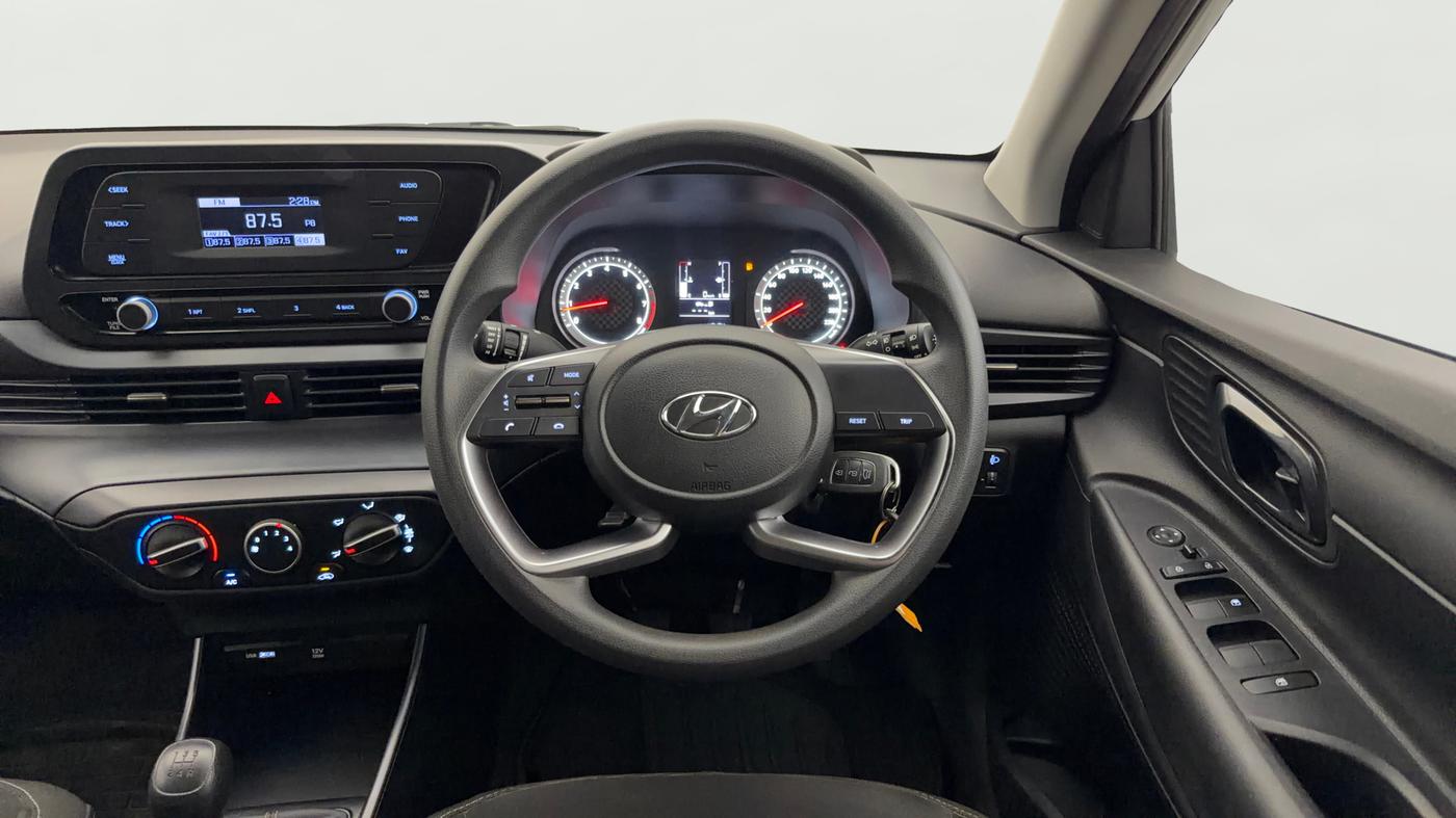 2022 Hyundai NEW I20 MAGNA 1.2 MT, Petrol, Manual, 42,483 km, Steering Wheel Close Up