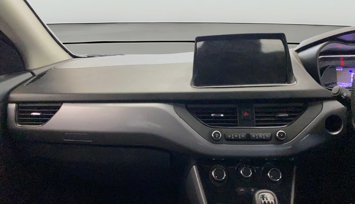 2022 Tata NEXON XM SUNROOF PETROL, Petrol, Manual, 59,196 km, Air Conditioner