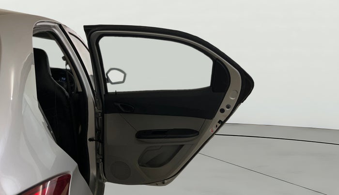 2019 Tata Tiago XT PETROL, Petrol, Manual, 37,833 km, RHS Rear Door