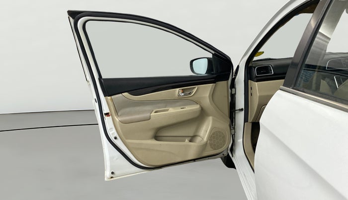 2017 Maruti Ciaz DELTA 1.4 MT PETROL, Petrol, Manual, 1,02,550 km, LHS Front Door