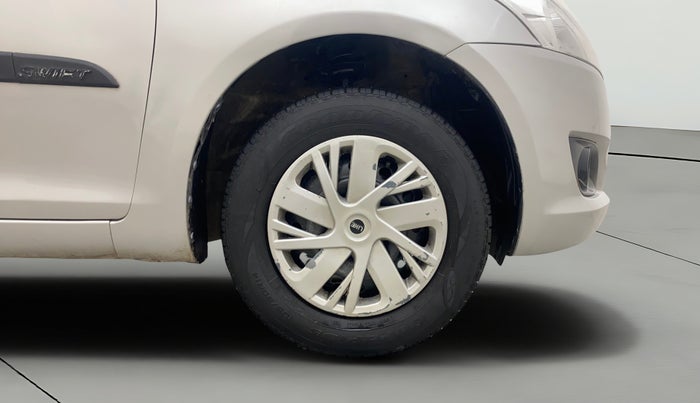 2013 Maruti Swift VXI, Petrol, Manual, 99,088 km, Right Front Wheel