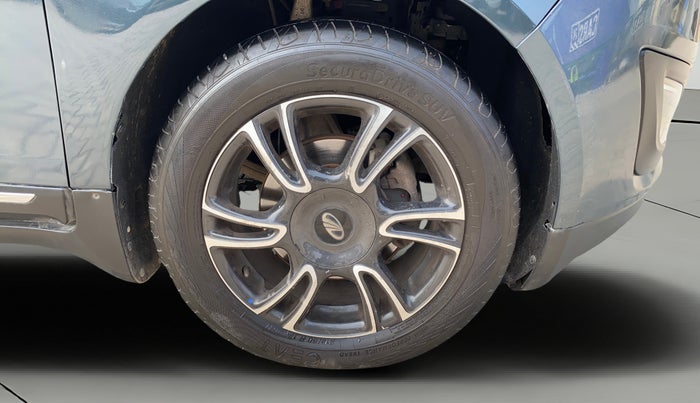 2020 Mahindra MARAZZO M 6 + 8 STR, Diesel, Manual, 73,903 km, Right Front Wheel