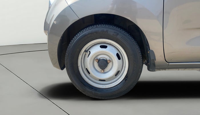 2019 Datsun Redi Go A, CNG, Manual, 61,615 km, Left Front Wheel