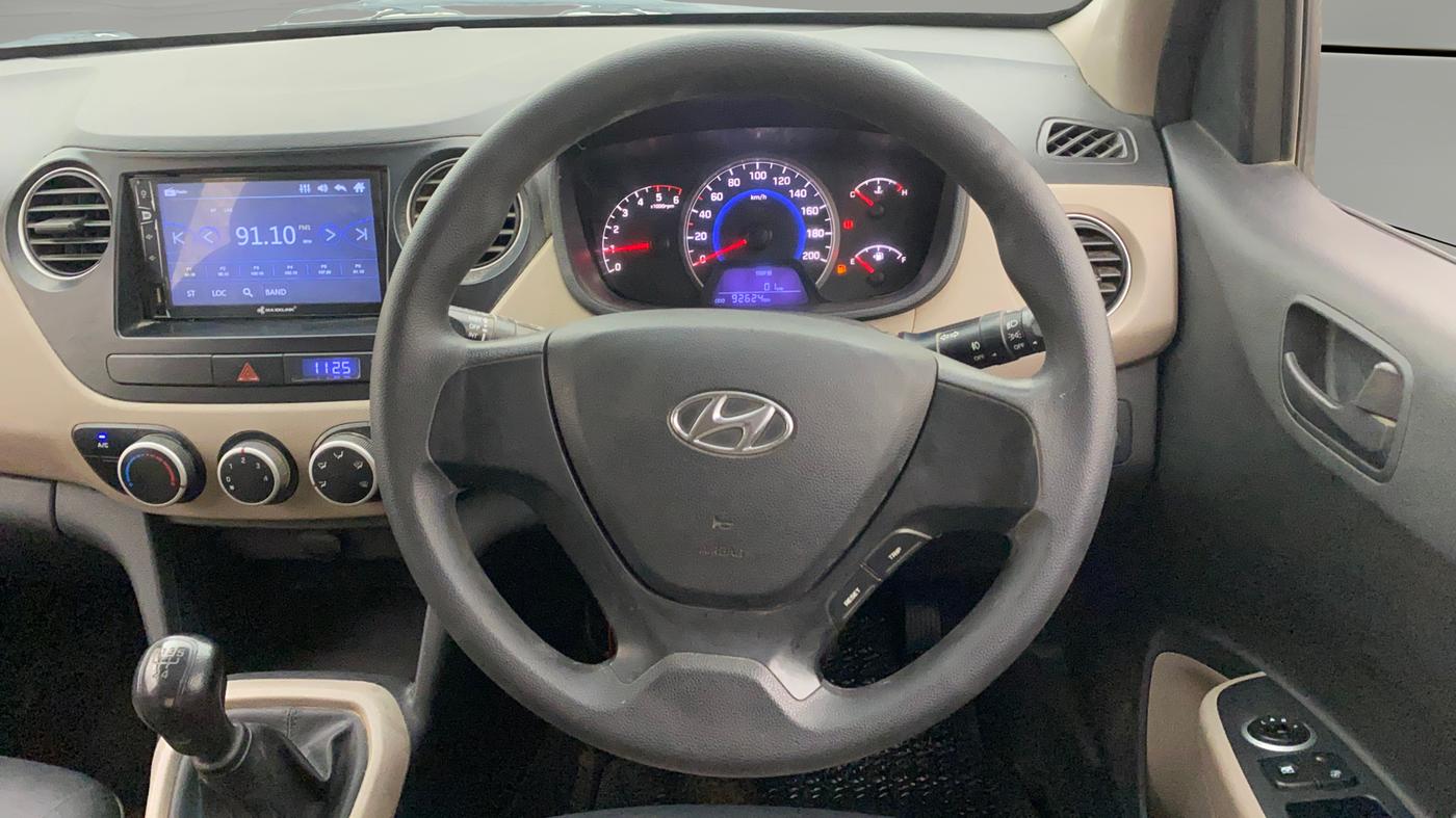 2016 Hyundai Grand i10 MAGNA 1.1 CRDI, Diesel, Manual, 92,675 km, Steering Wheel Close Up