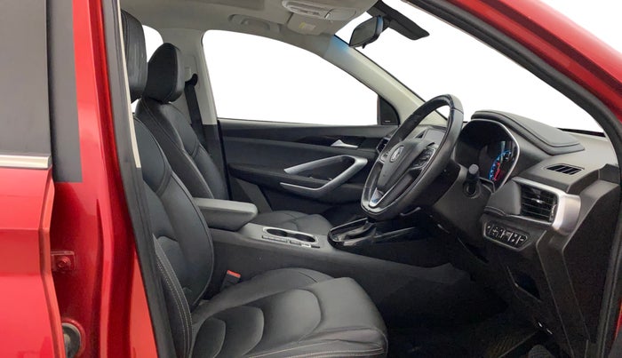 2019 MG HECTOR SHARP 1.5 DCT PETROL, Petrol, Automatic, 29,730 km, Right Side Front Door Cabin