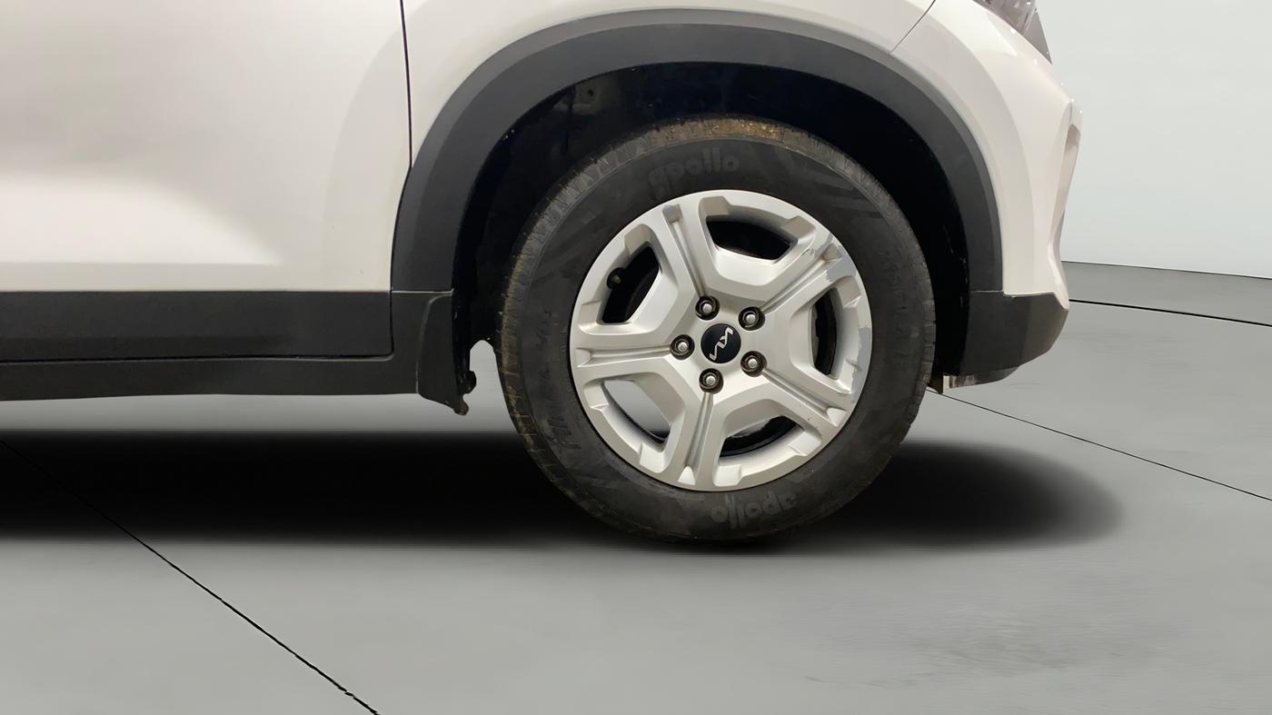2023 KIA SONET HTK 1.5 DIESEL IMT, Diesel, Manual, 51,225 km, Right Front Wheel