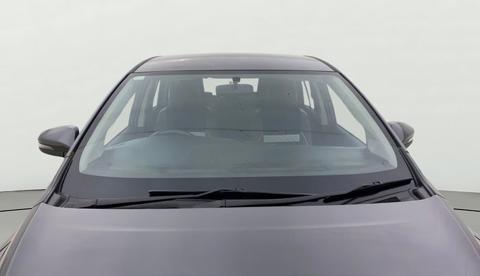 2018 Toyota Innova Crysta 2.4 GX 8 STR, Diesel, Manual, 1,06,871 km, Front Windshield