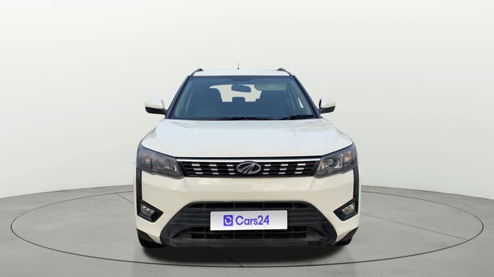 2021 Mahindra XUV300 W6 1.2 PETROL, Petrol, Manual, 89,565 km, Front