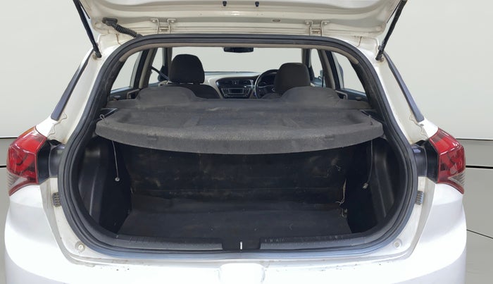 2015 Hyundai Elite i20 SPORTZ 1.2 (O), Petrol, Manual, 78,994 km, Boot Open Zoomed View