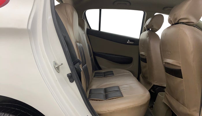 2012 Hyundai i20 MAGNA 1.2, Petrol, Manual, 56,514 km, Right Side Rear Door Cabin